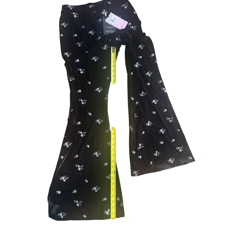 Avec Les Filles Black Velvet Floral Flare Bell Bottom Pants Size S - Picture 5 of 9